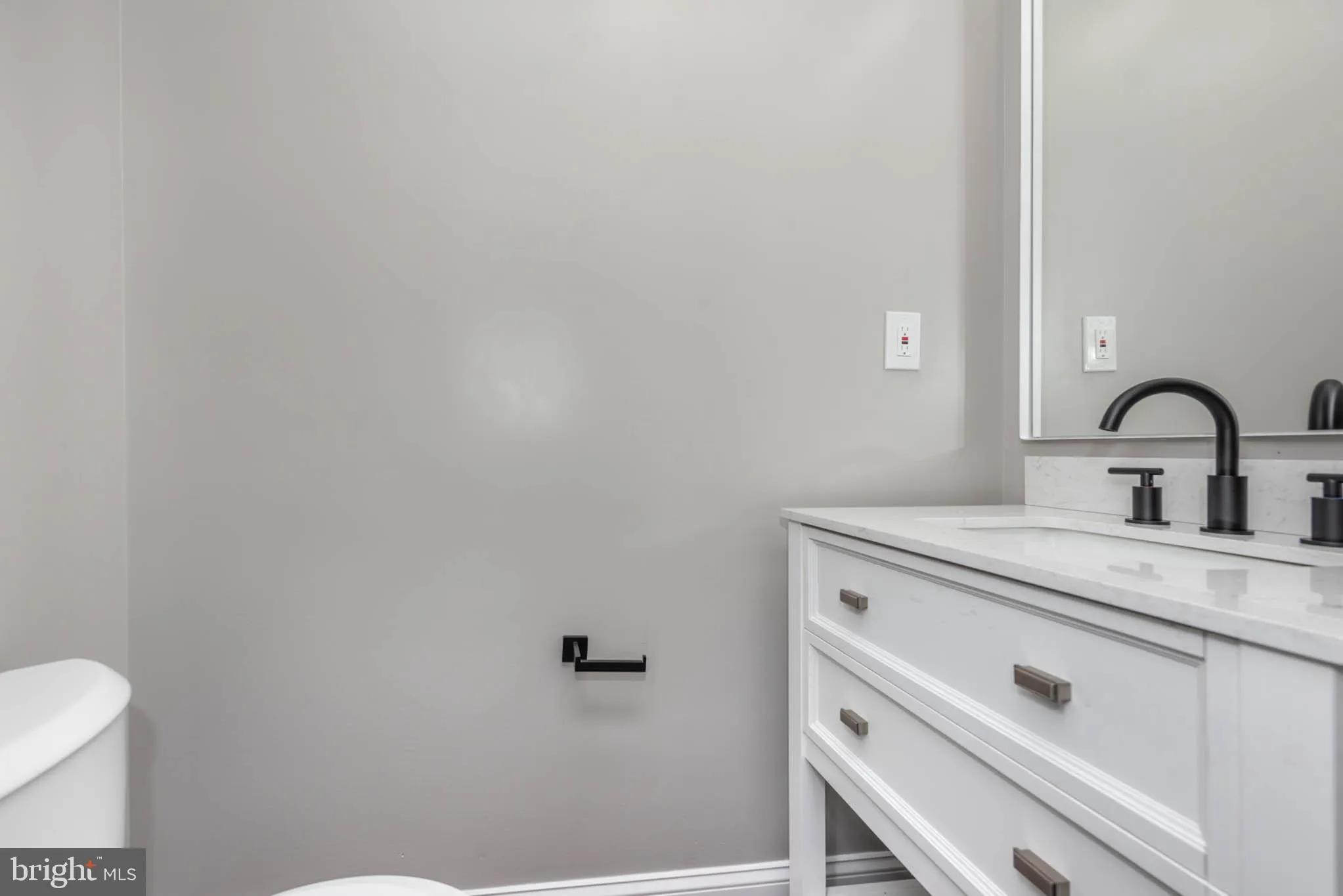 Baltimore, Maryland 21213, United States, 3 Bedrooms Bedrooms, ,4 BathroomsBathrooms,Residential,Active,92617