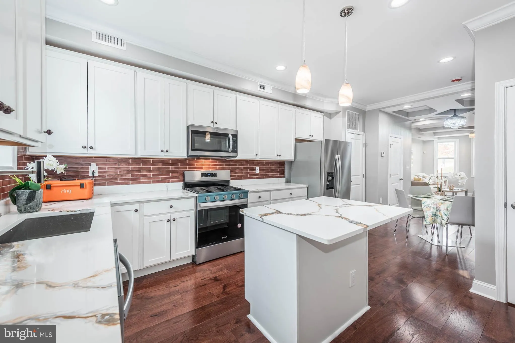 Baltimore, Maryland 21213, United States, 3 Bedrooms Bedrooms, ,4 BathroomsBathrooms,Residential,Active,92617