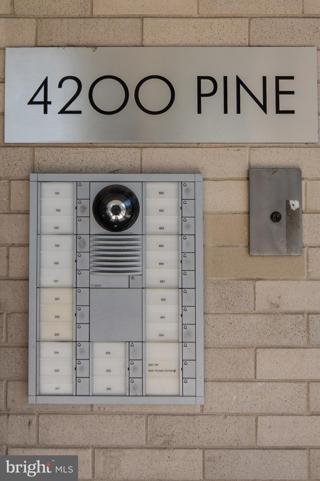 UNIVERSITY CITY - Residential