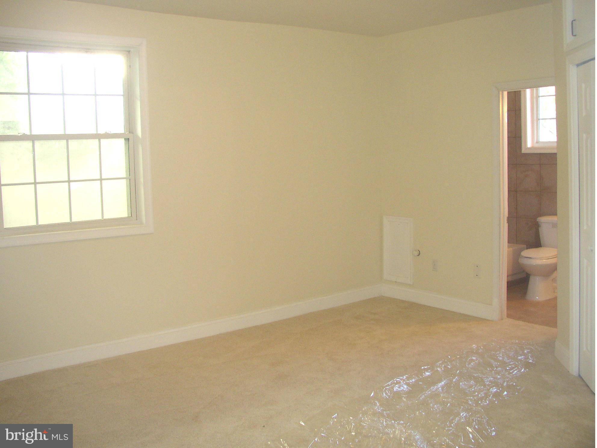 JERMANTOWN VILLAGE - Residential Lease