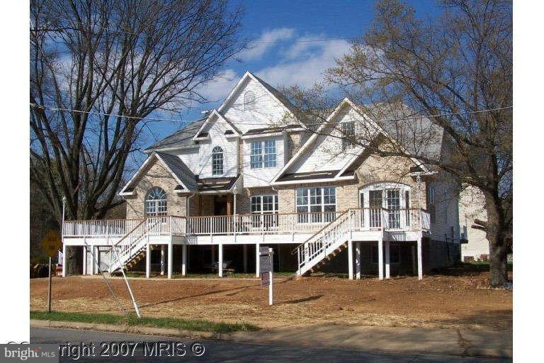 JERMANTOWN VILLAGE - Residential Lease