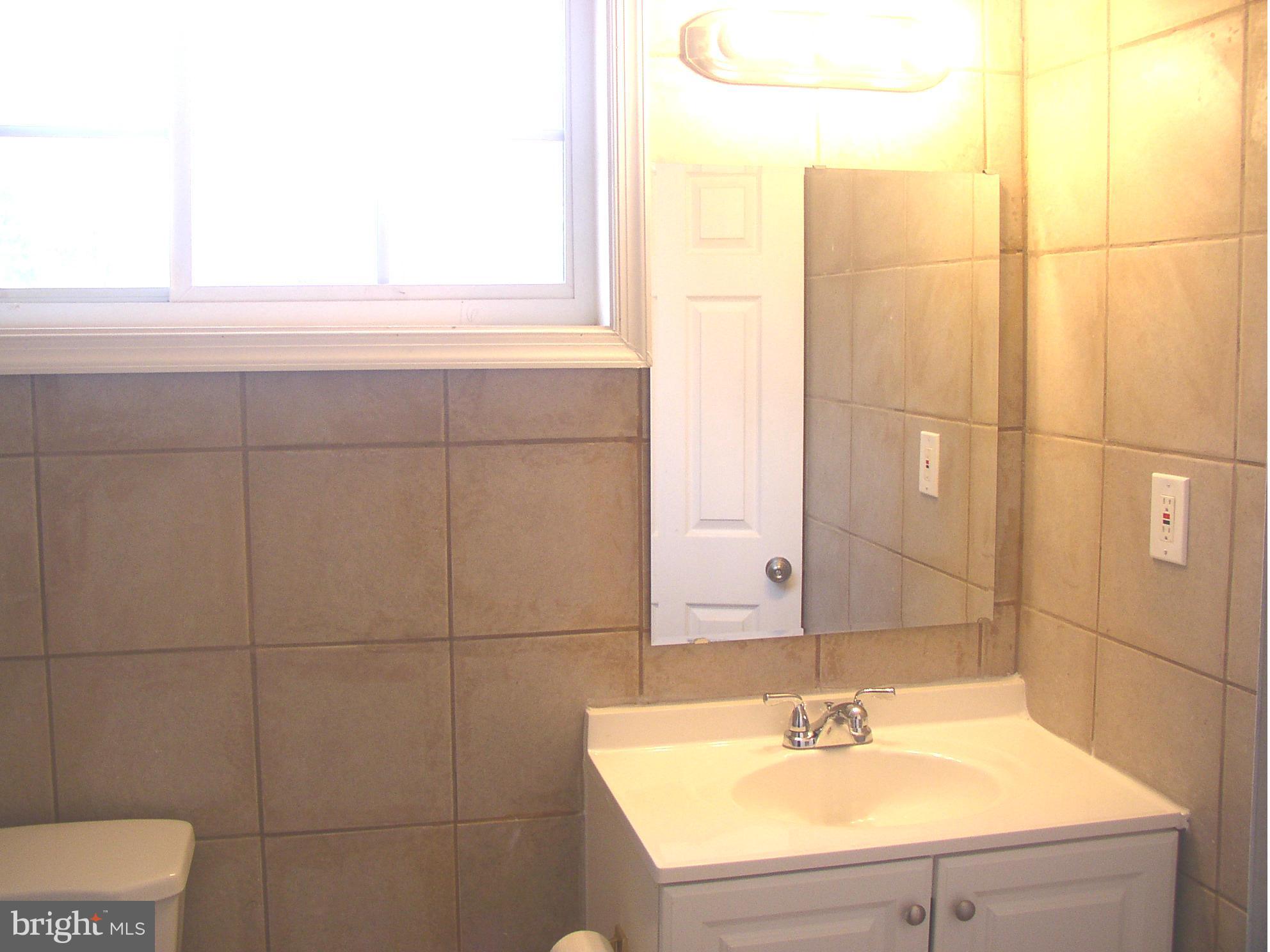 JERMANTOWN VILLAGE - Residential Lease