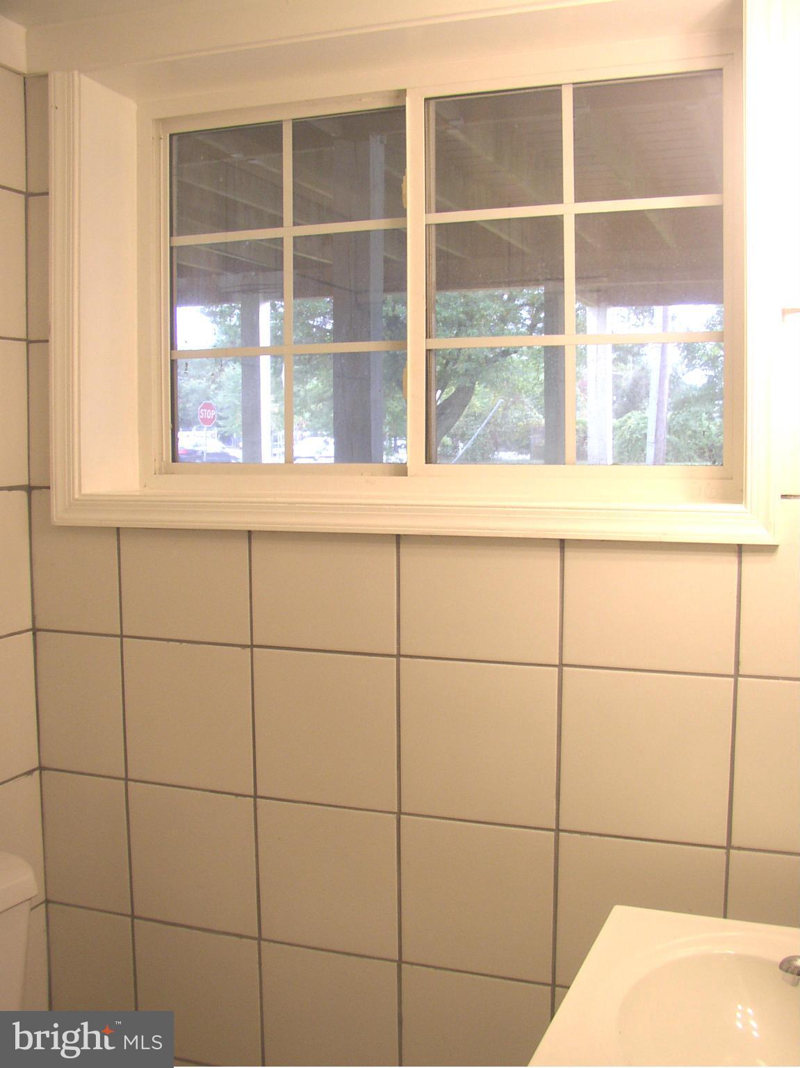 JERMANTOWN VILLAGE - Residential Lease