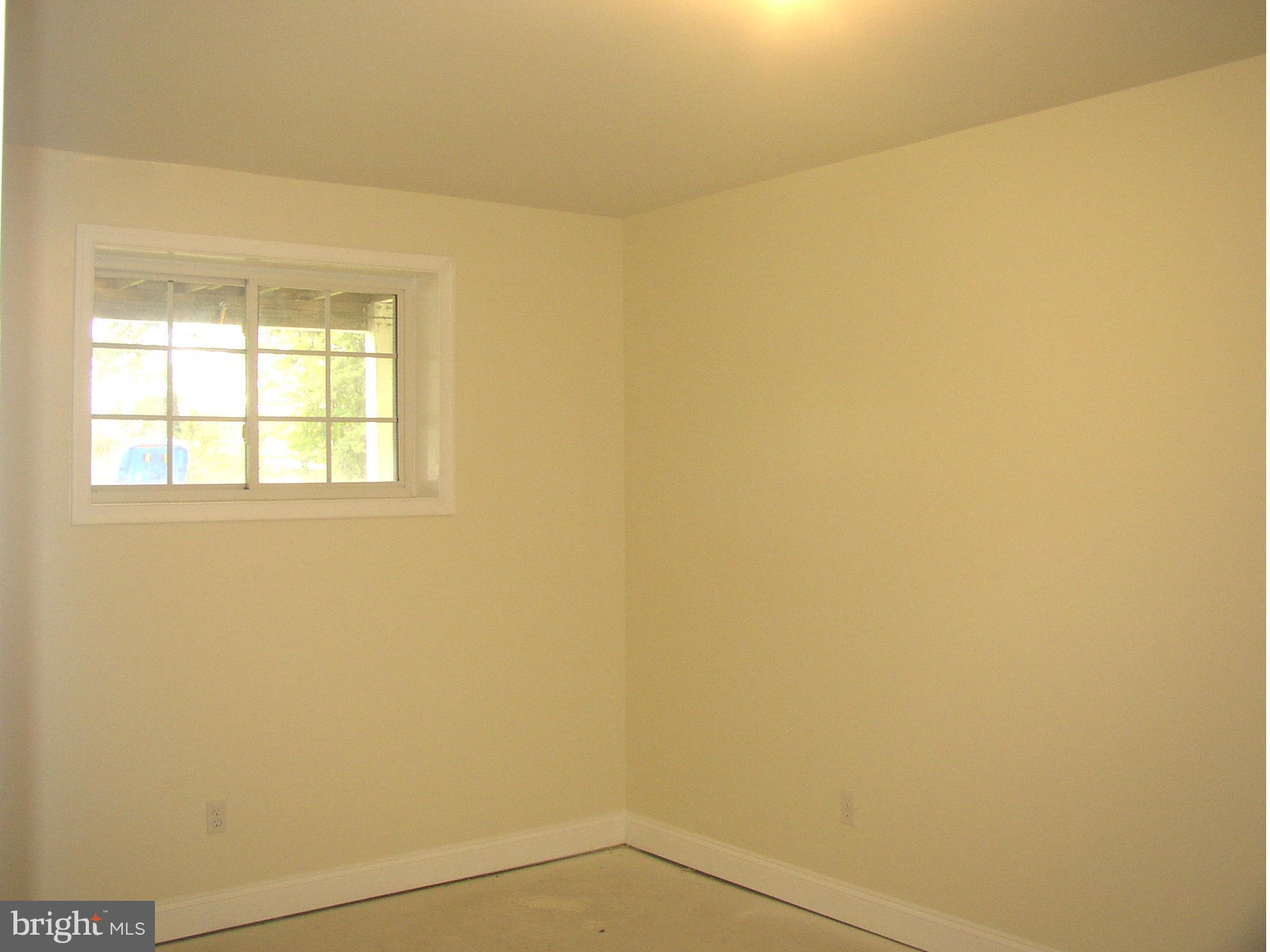 JERMANTOWN VILLAGE - Residential Lease