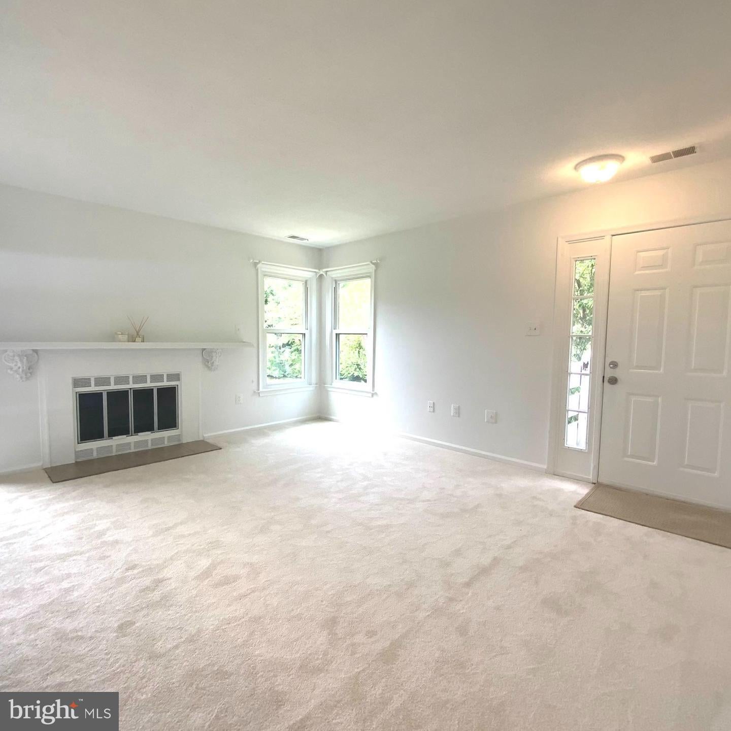 7594 LAKESIDE VILLAGE DRIVE M