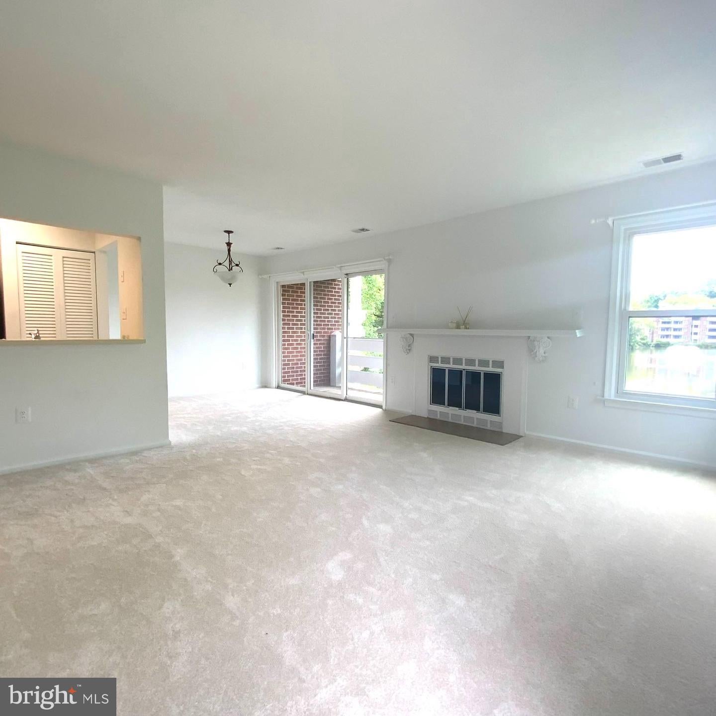 7594 LAKESIDE VILLAGE DRIVE M