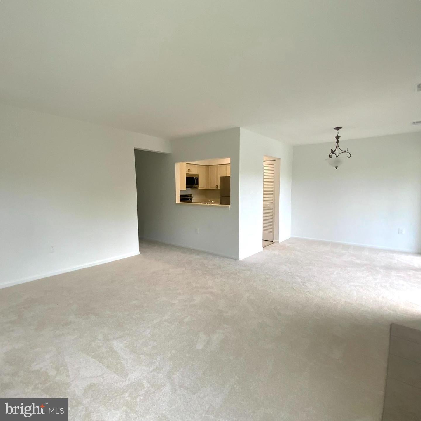 7594 LAKESIDE VILLAGE DRIVE M