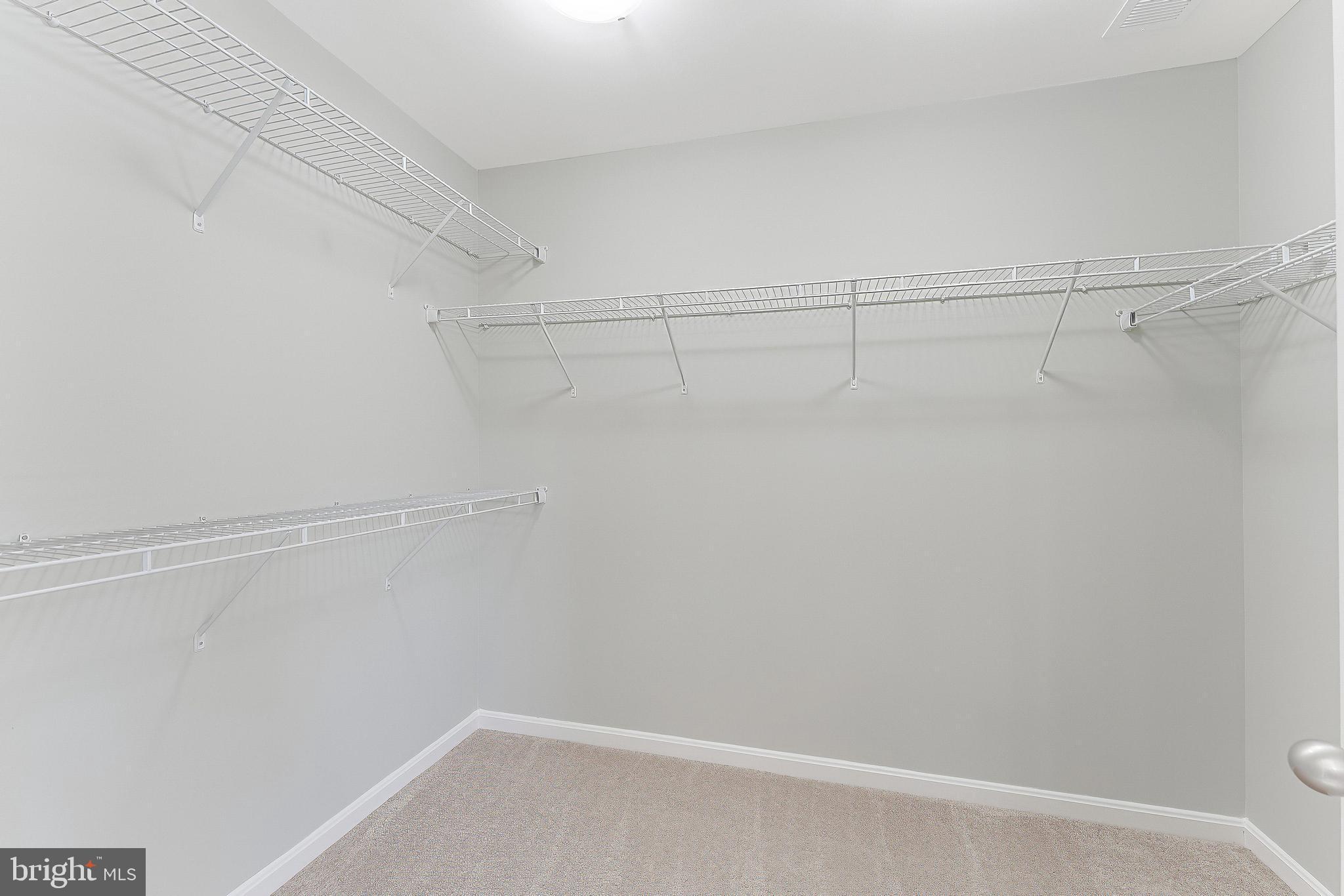 STONEWALL MANOR - Residential