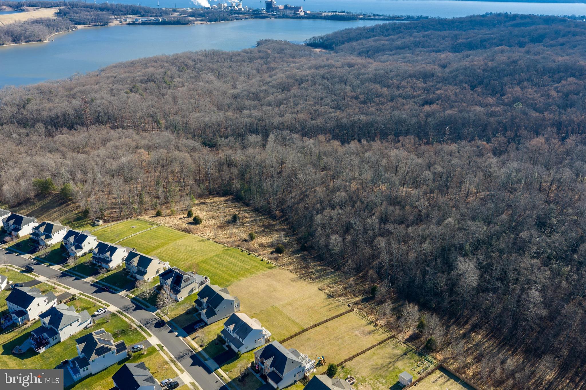 STONEWALL MANOR - Residential