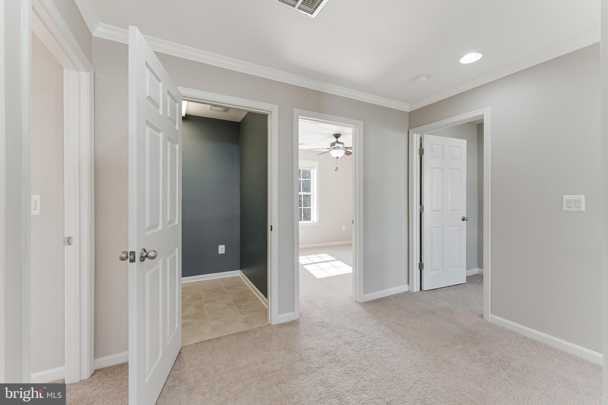 STONEWALL MANOR - Residential