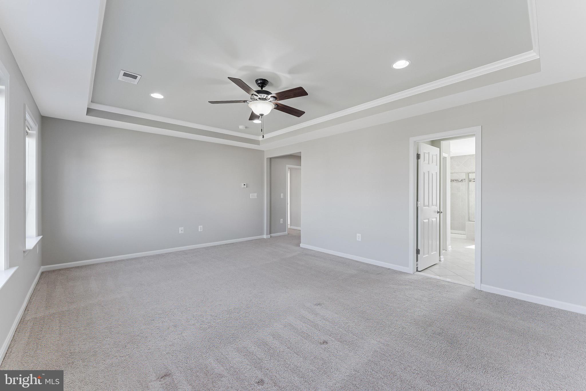 STONEWALL MANOR - Residential