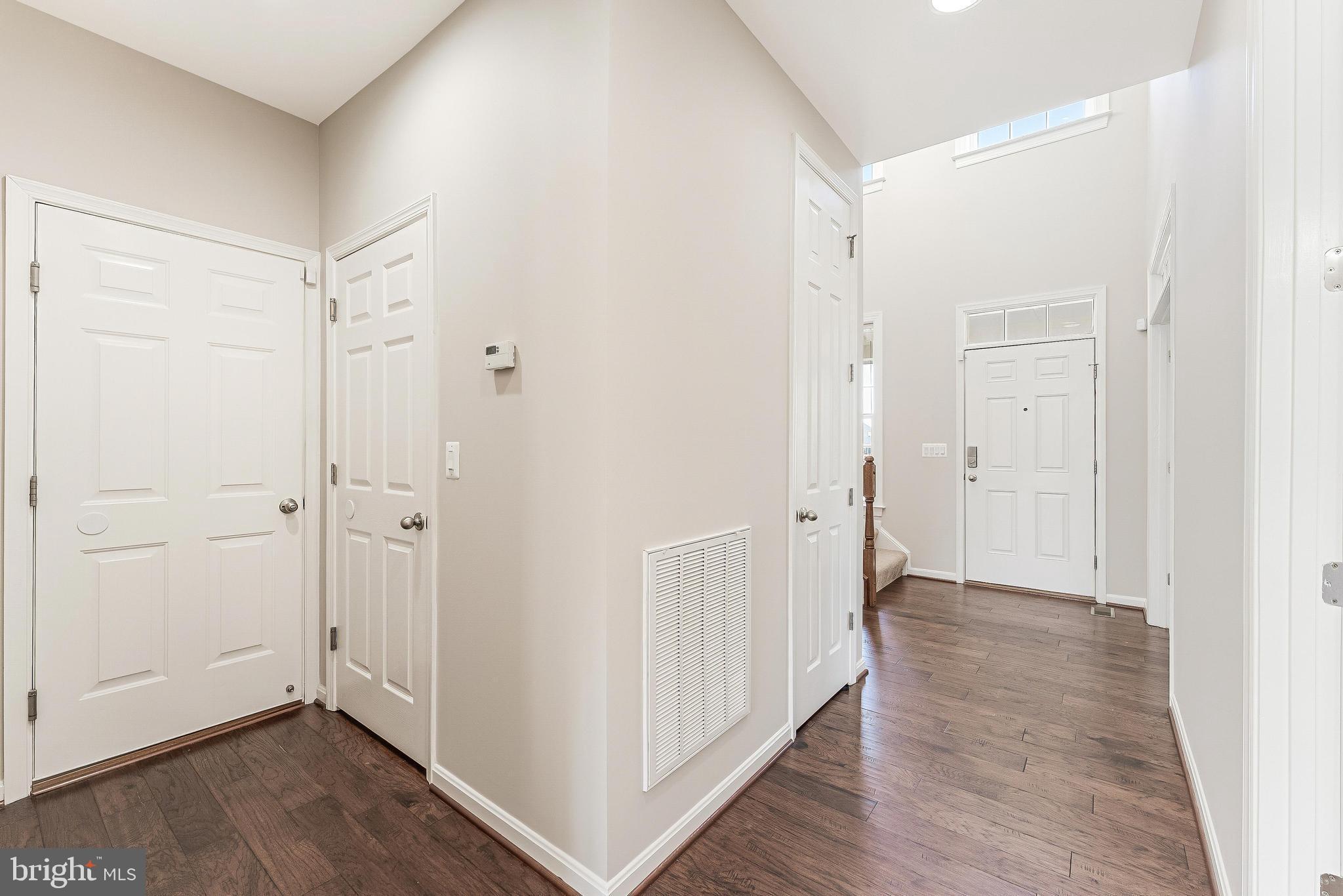 STONEWALL MANOR - Residential