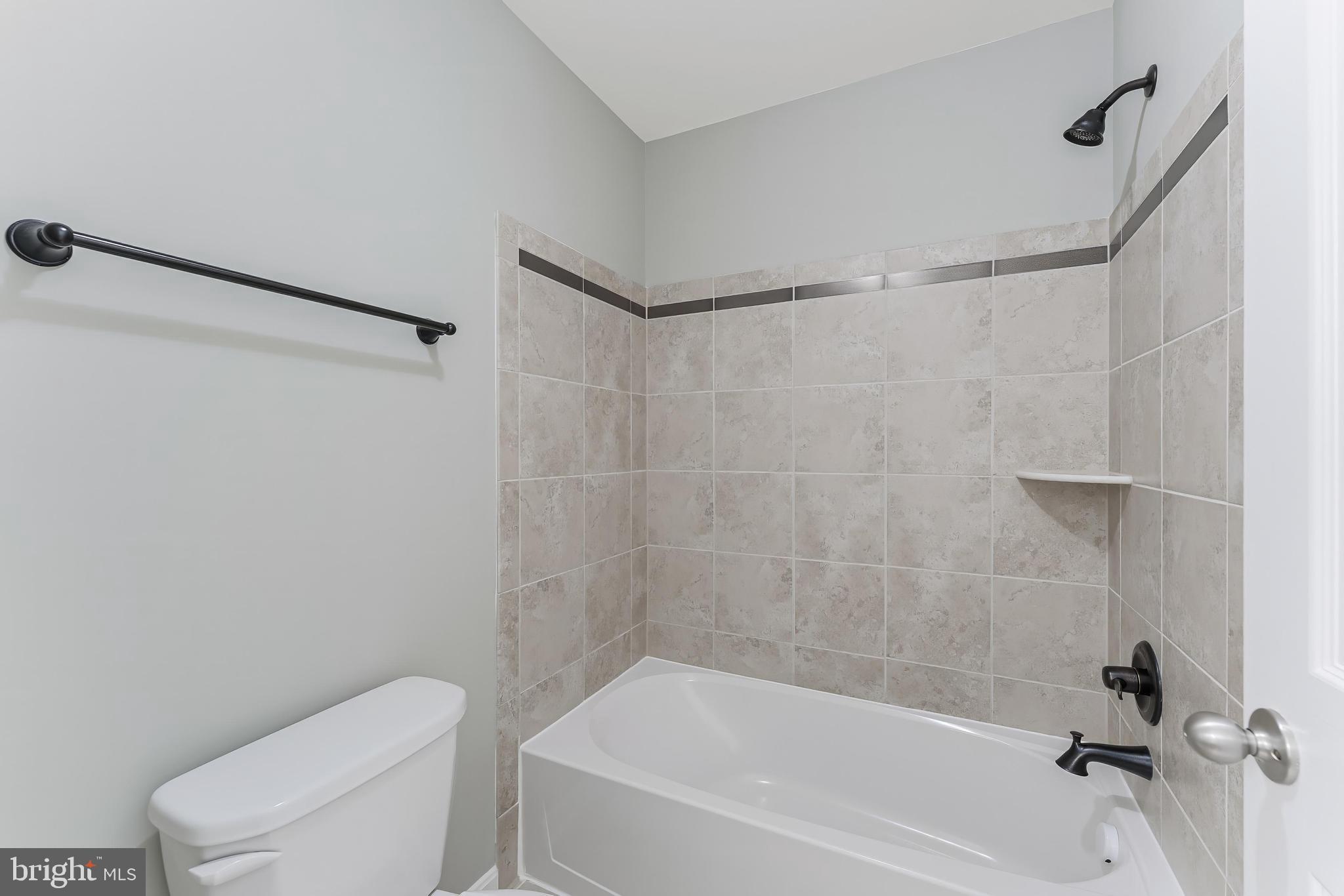 STONEWALL MANOR - Residential