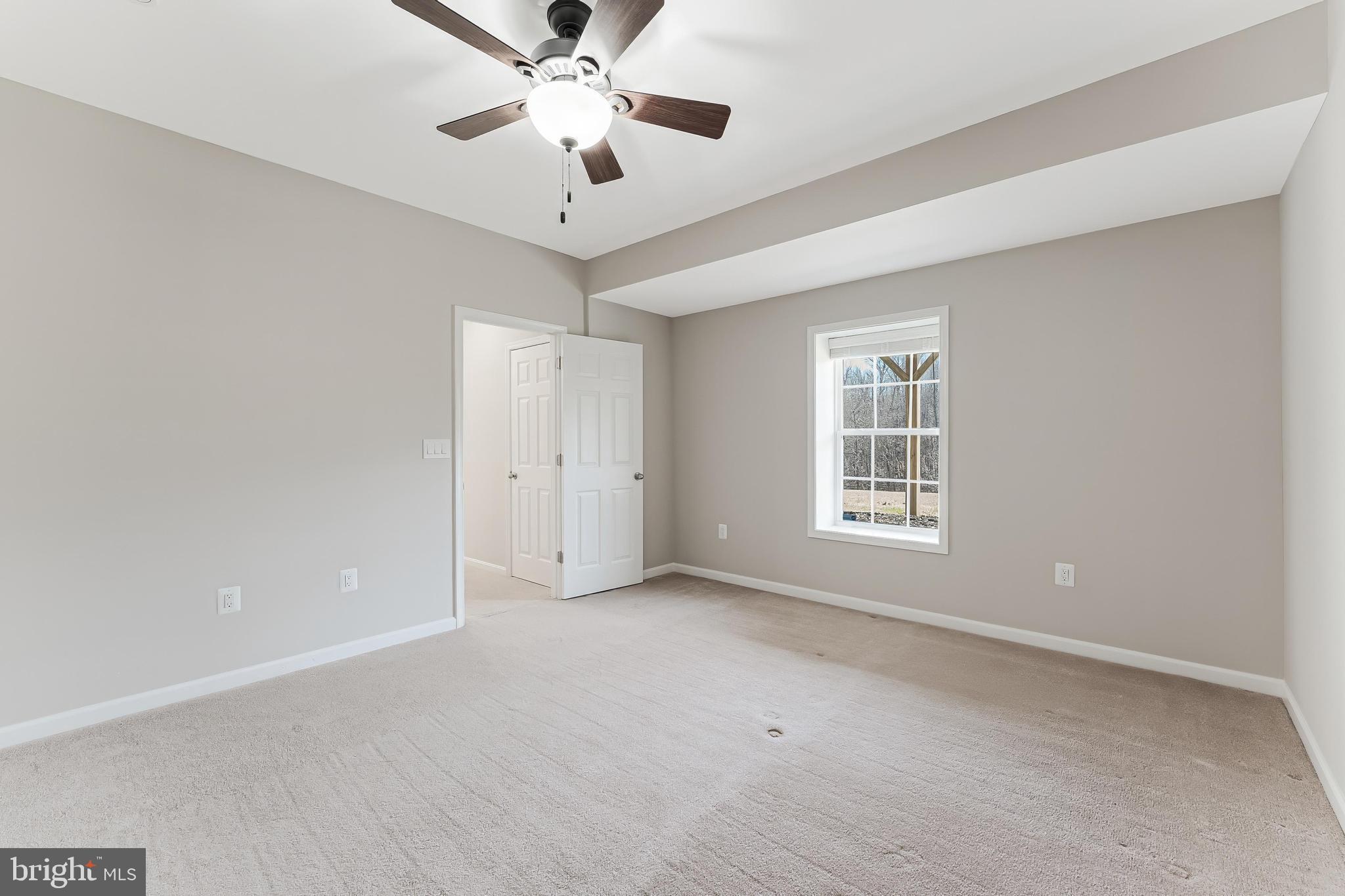 STONEWALL MANOR - Residential