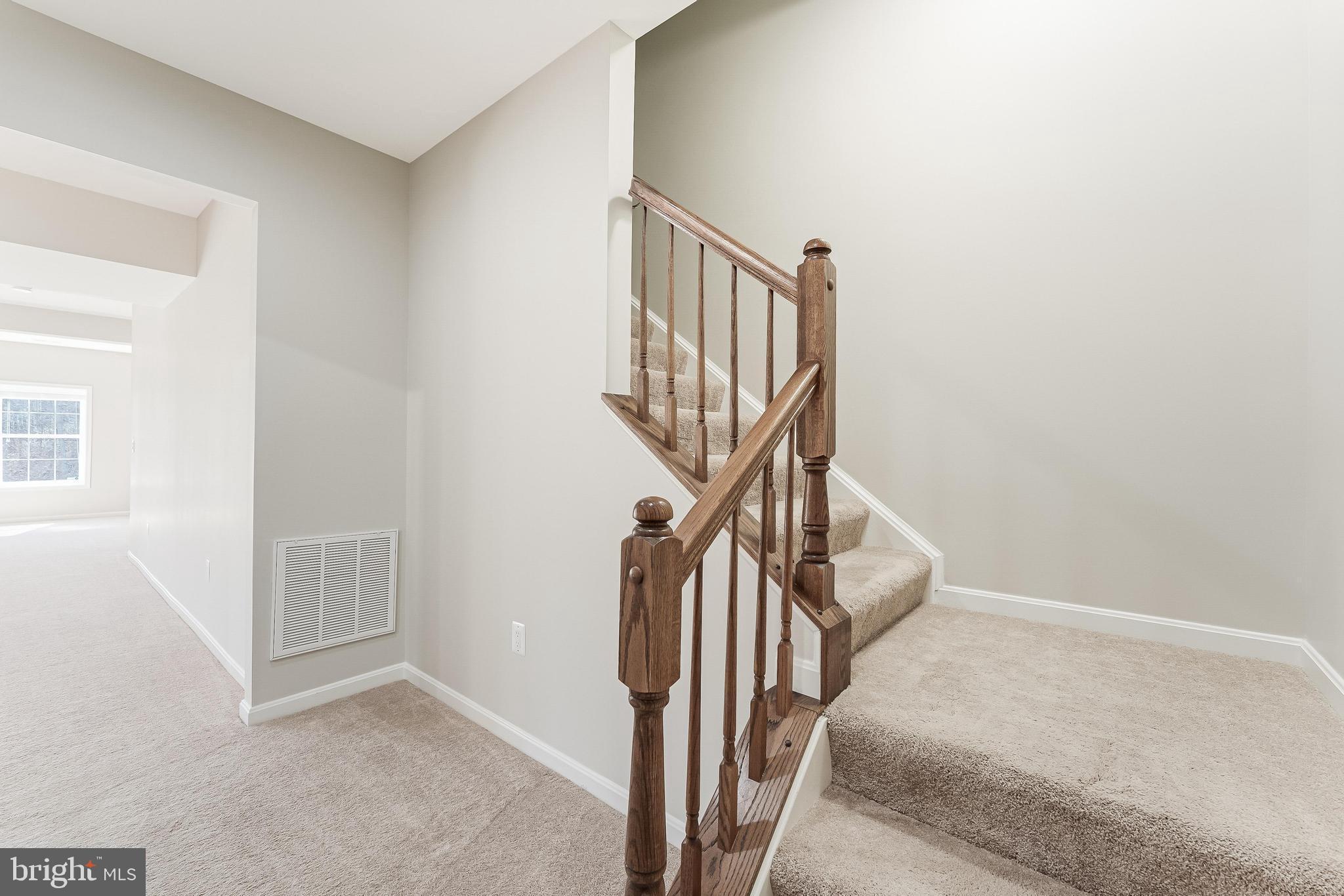 STONEWALL MANOR - Residential