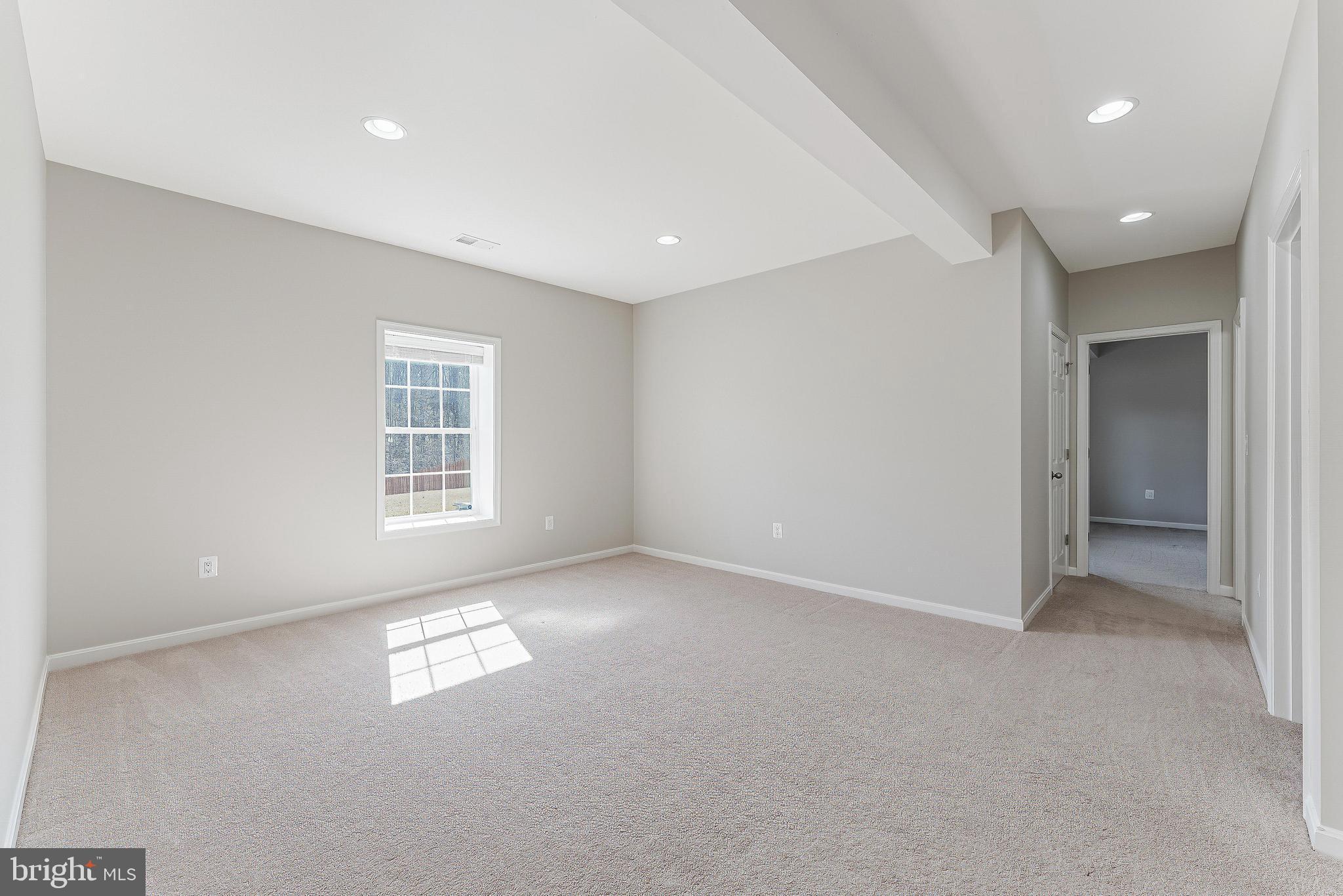 STONEWALL MANOR - Residential