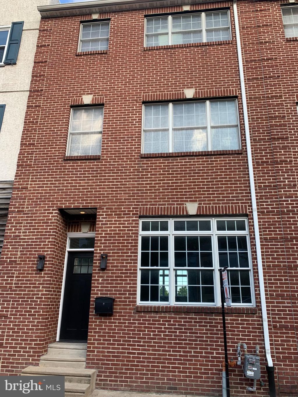 Photo of 417 N Front Street, PHILADELPHIA, PA 19123 (MLS # PAPH2510522)