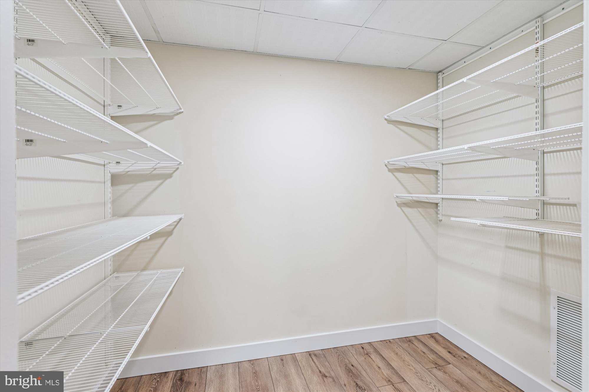 MOIDONE ACRES - Residential