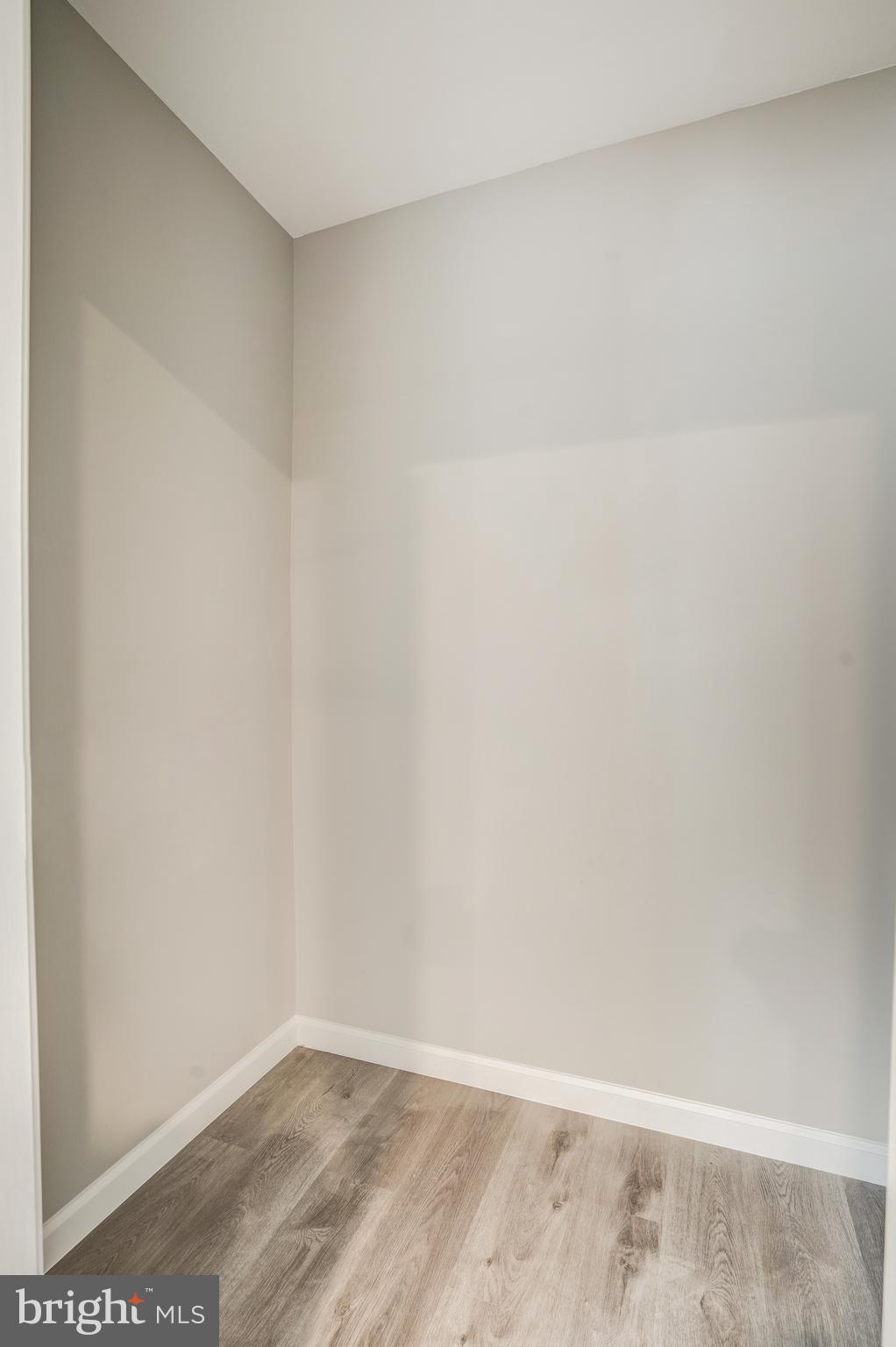 ROYAL COURT - Residential Lease