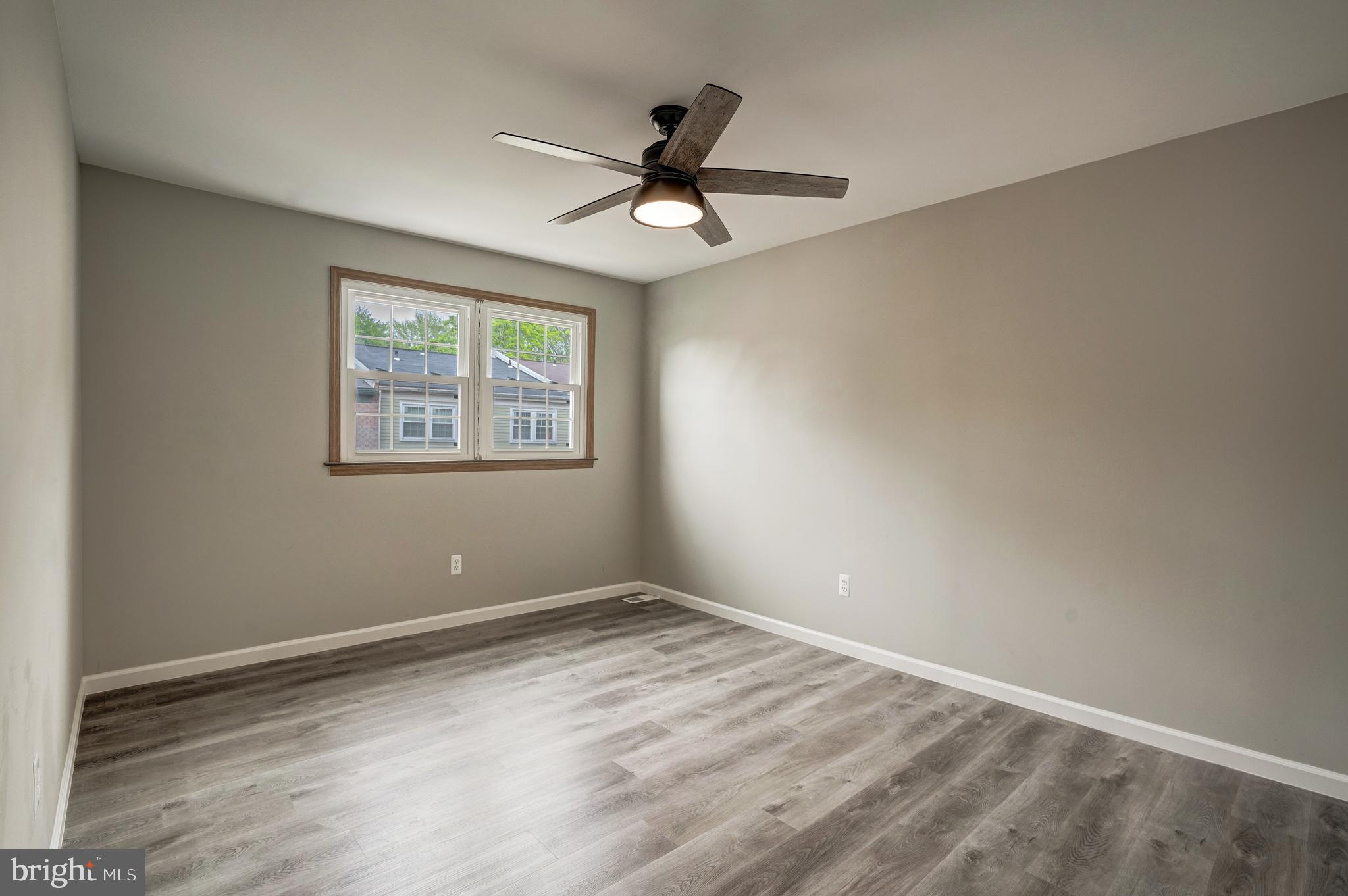 ROYAL COURT - Residential Lease