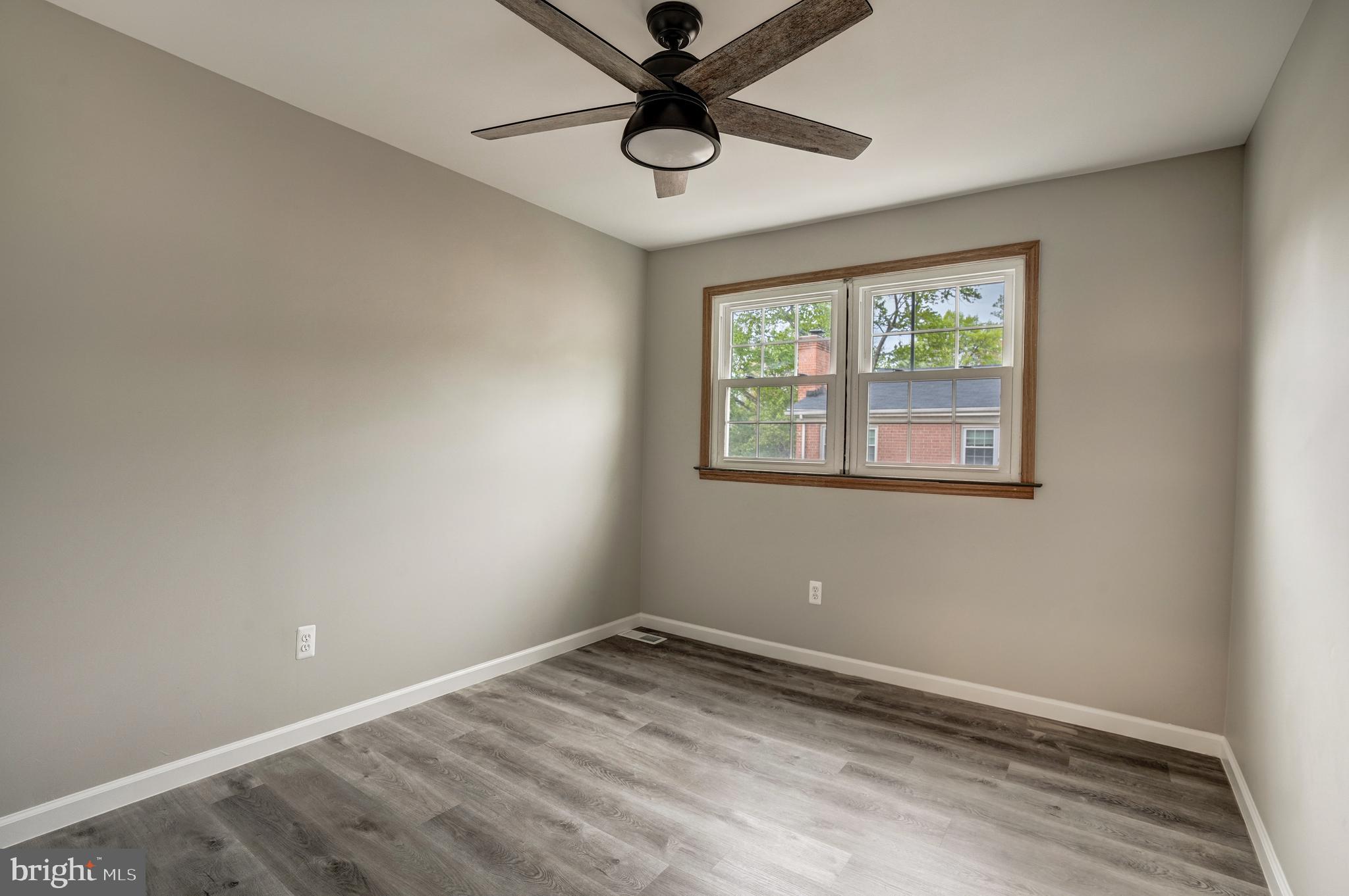 ROYAL COURT - Residential Lease