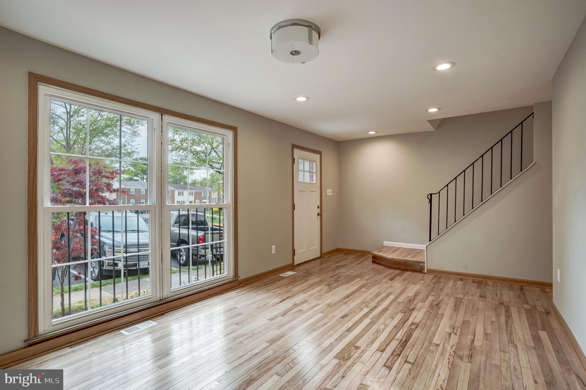 ROYAL COURT - Residential Lease