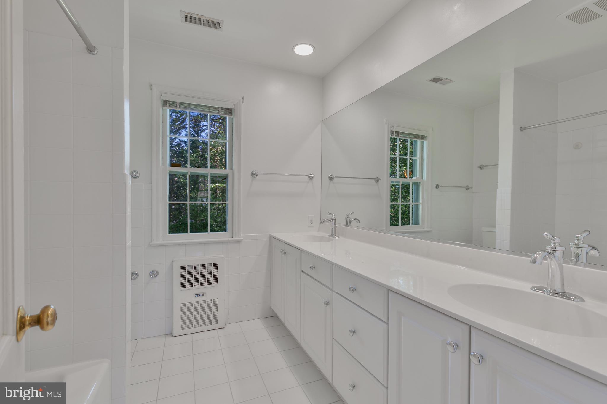 EVERMAY - Residential