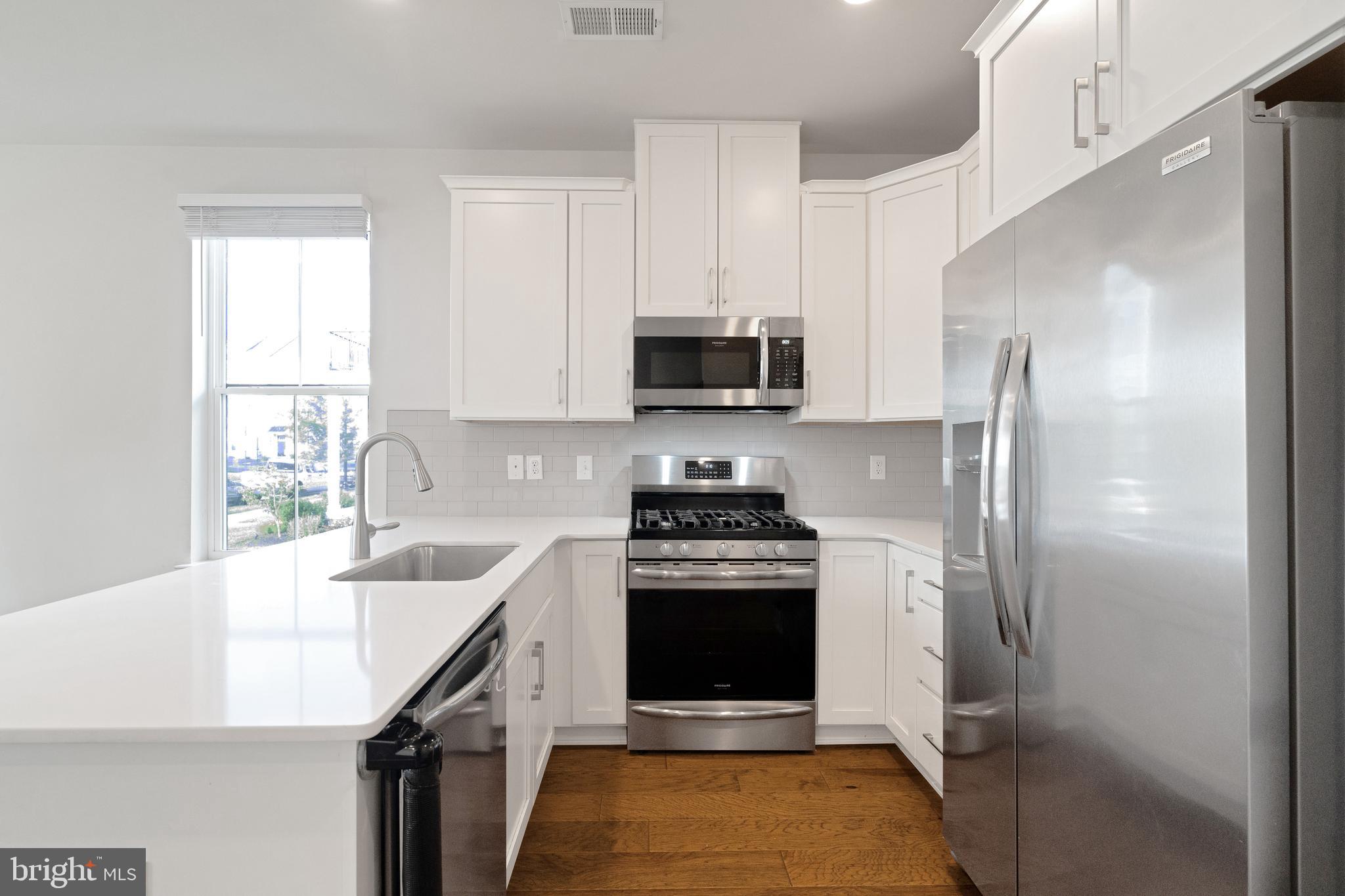 383 FOUNDRY STREET