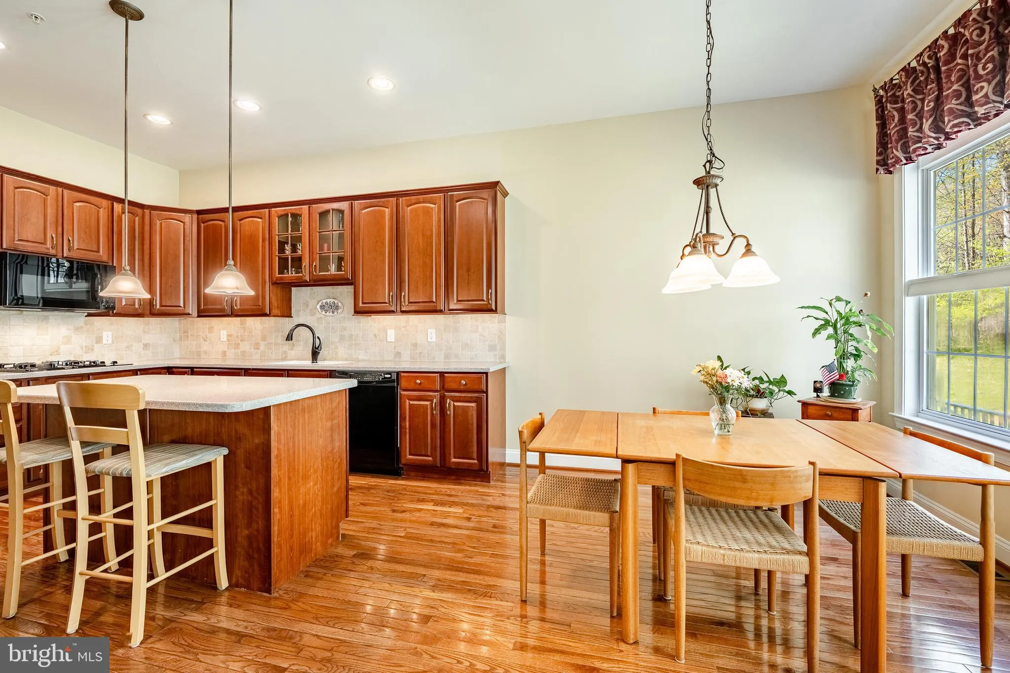 Exton, Pennsylvania 19341, United States, 3 Bedrooms Bedrooms, ,3 BathroomsBathrooms,Residential,Pending,116494