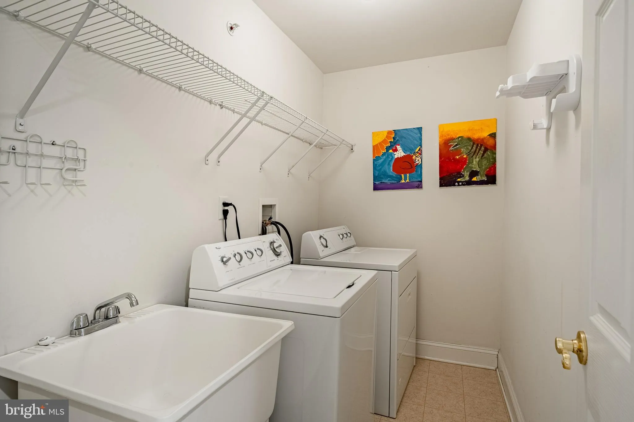 Exton, Pennsylvania 19341, United States, 3 Bedrooms Bedrooms, ,3 BathroomsBathrooms,Residential,Pending,116494