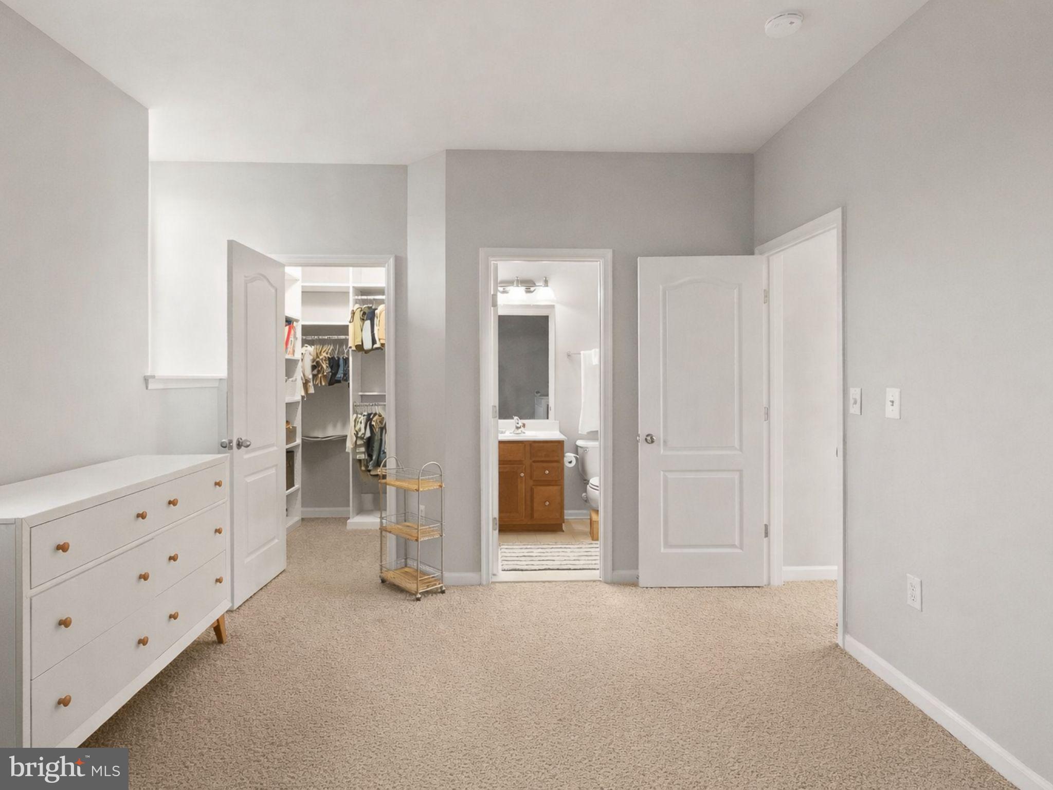 POTOMAC OVERLOOK CONDO - Residential