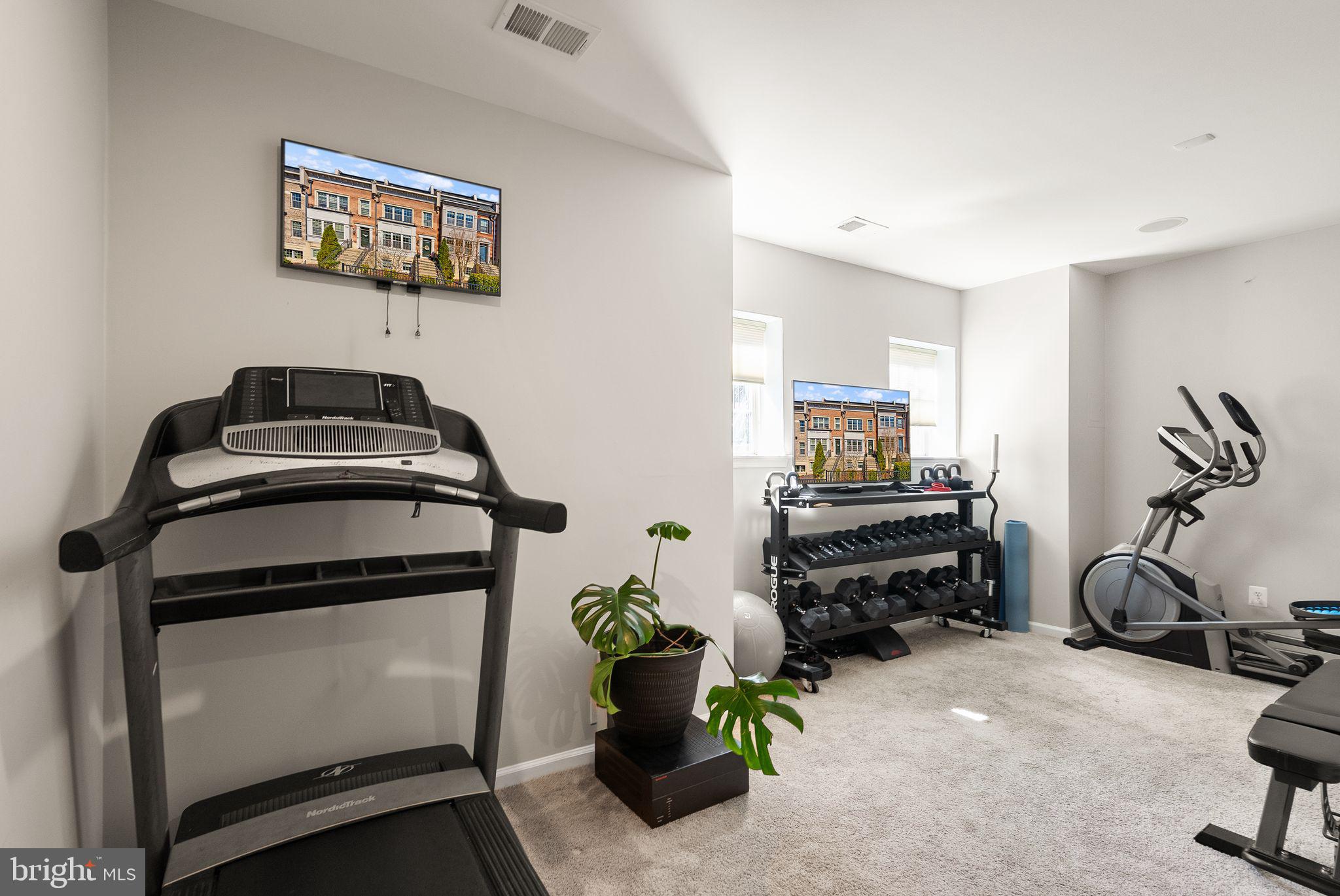 POTOMAC OVERLOOK CONDO - Residential