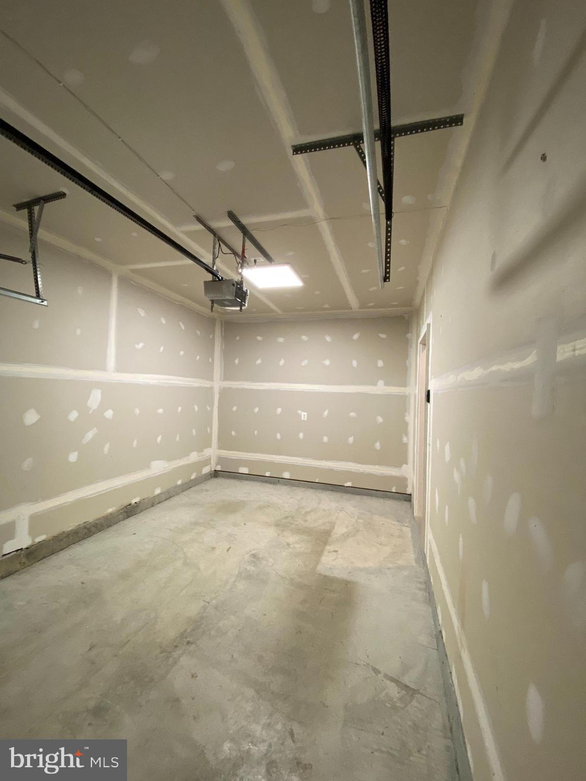 SNOWDEN BRIDGE - Residential Lease