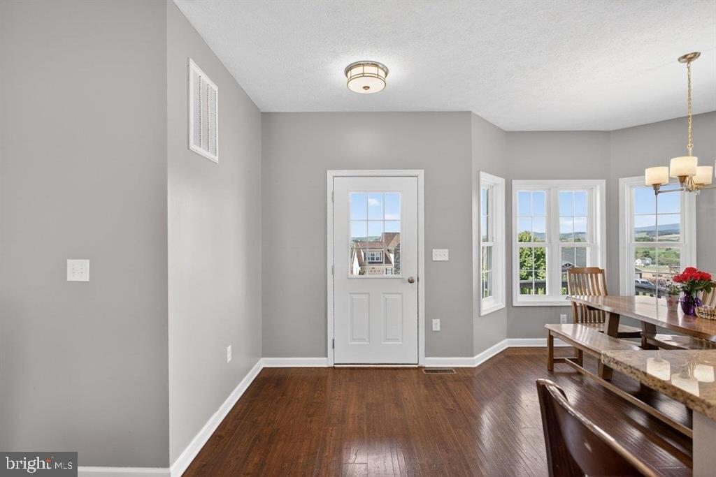 MOUNTAINEER HEIGHTS - Residential