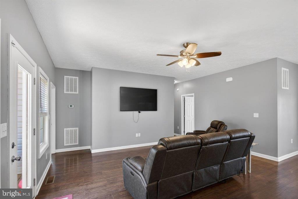 MOUNTAINEER HEIGHTS - Residential
