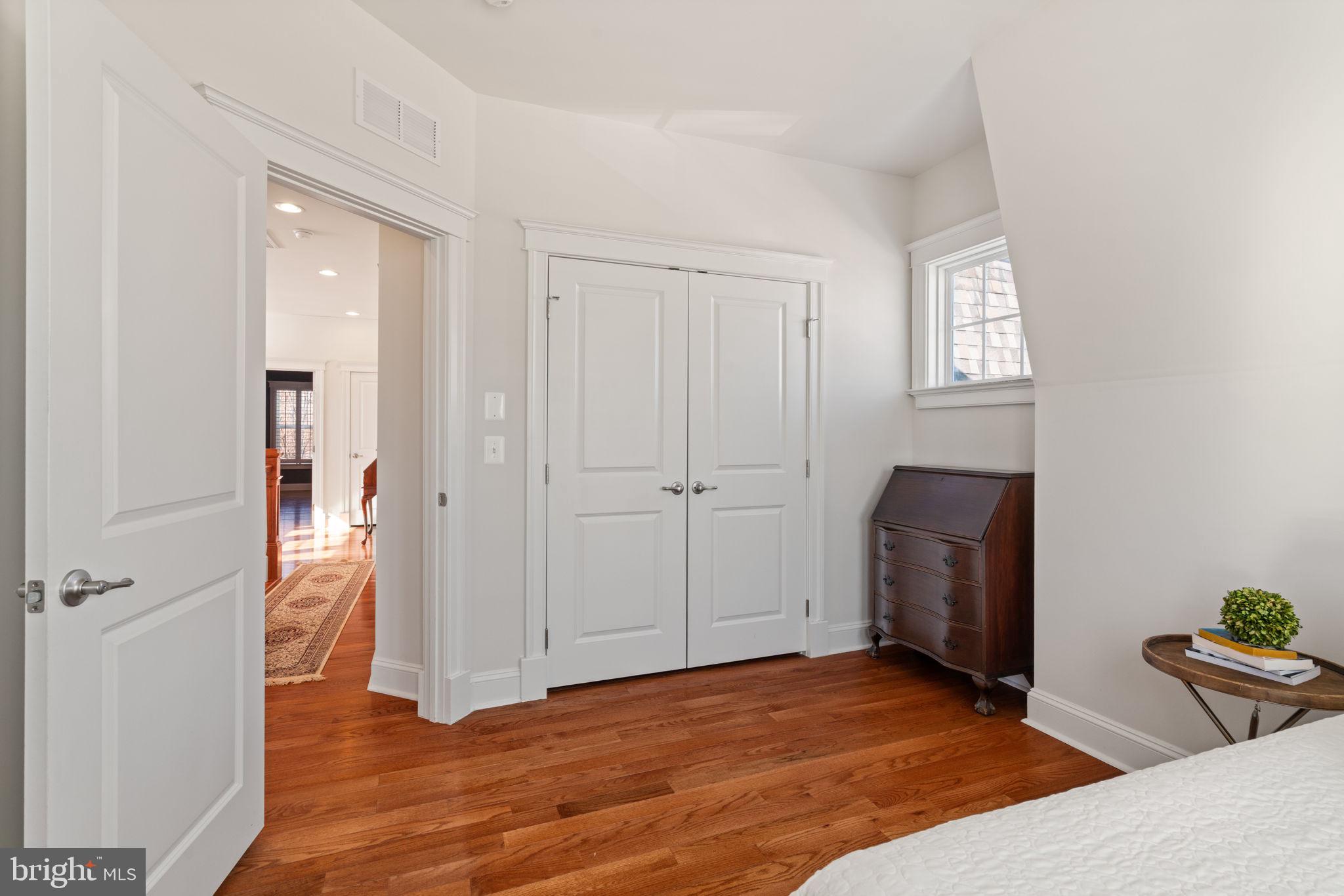 POTOMAC SHORES - Residential