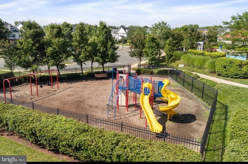 POTOMAC SHORES - Residential