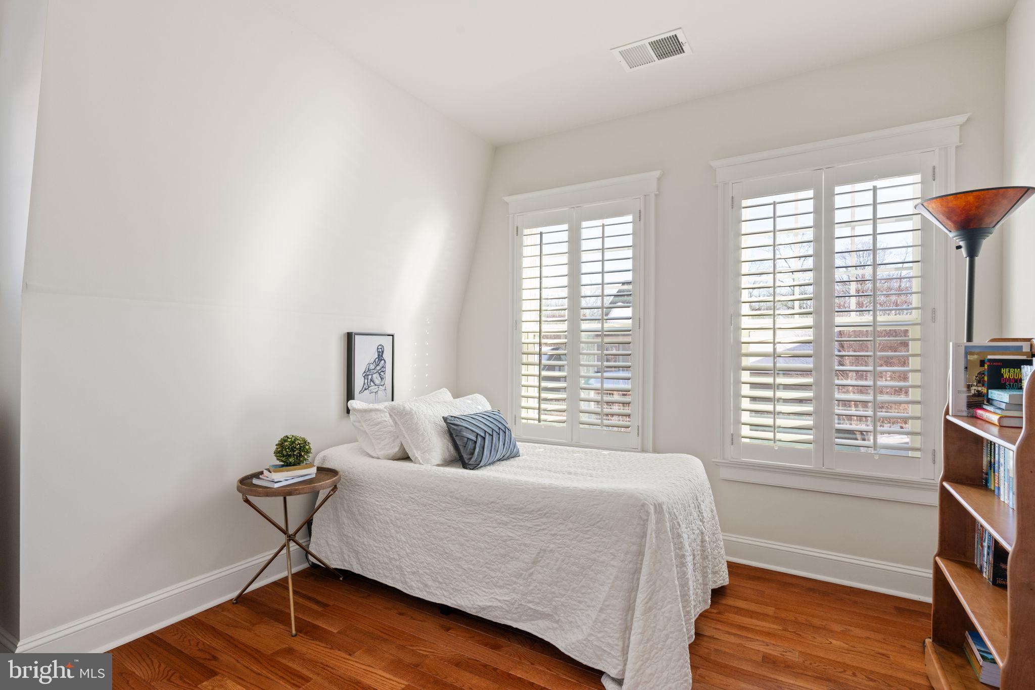 POTOMAC SHORES - Residential