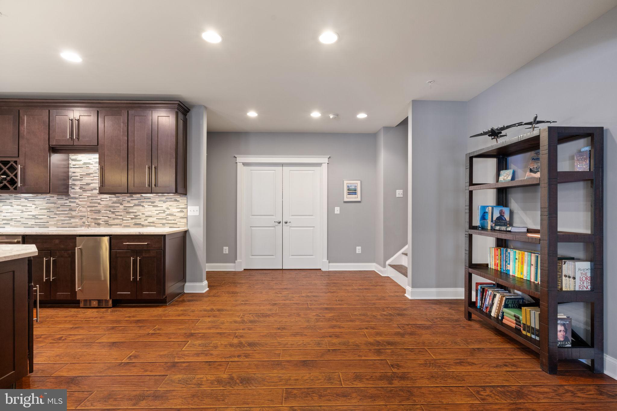 POTOMAC SHORES - Residential