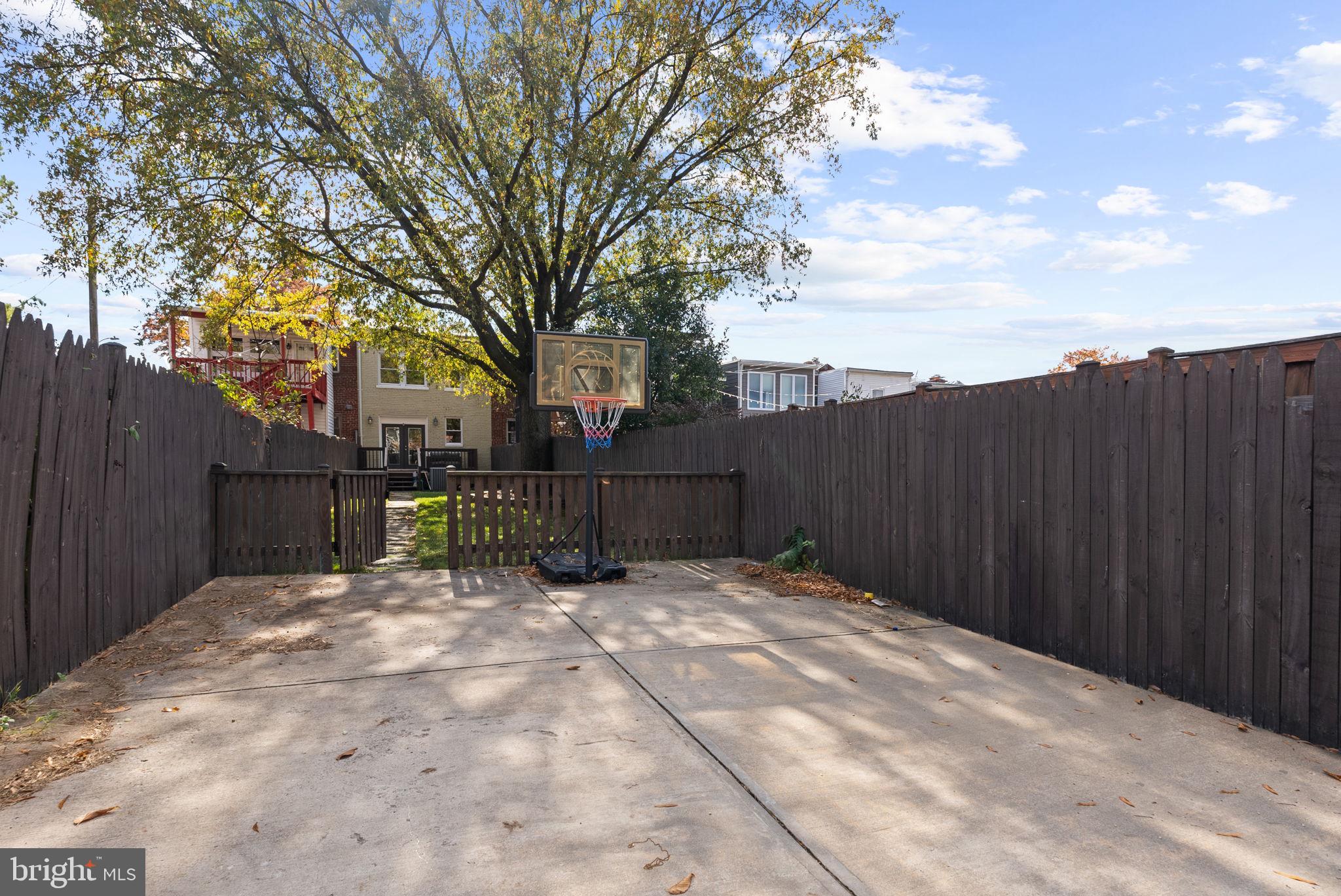 PETWORTH - Residential