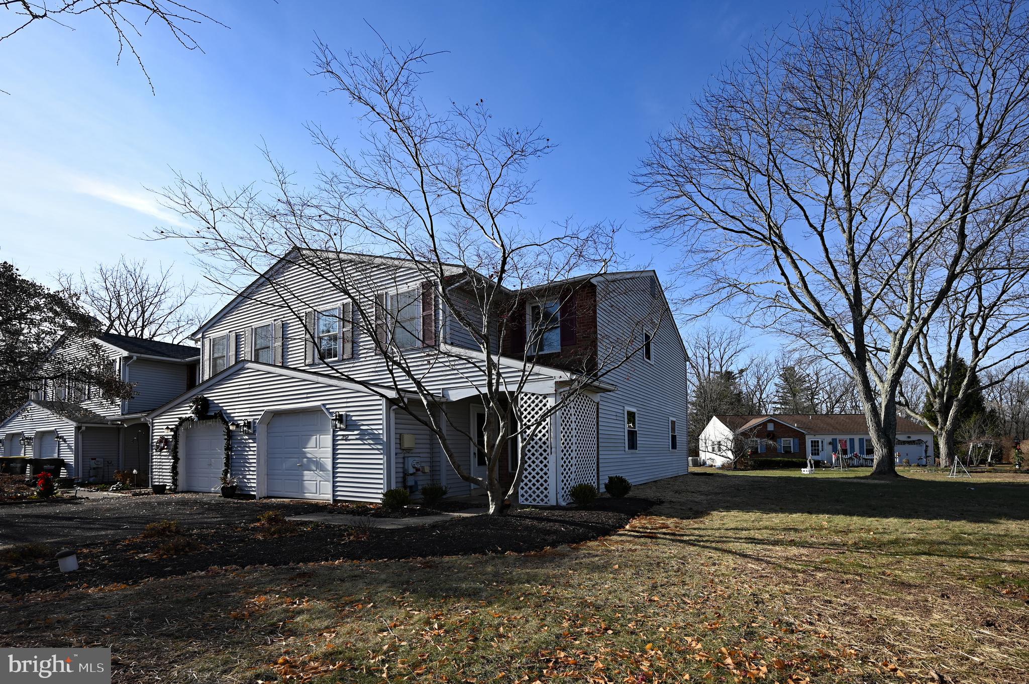 MEADOW WOOD - Residential Lease