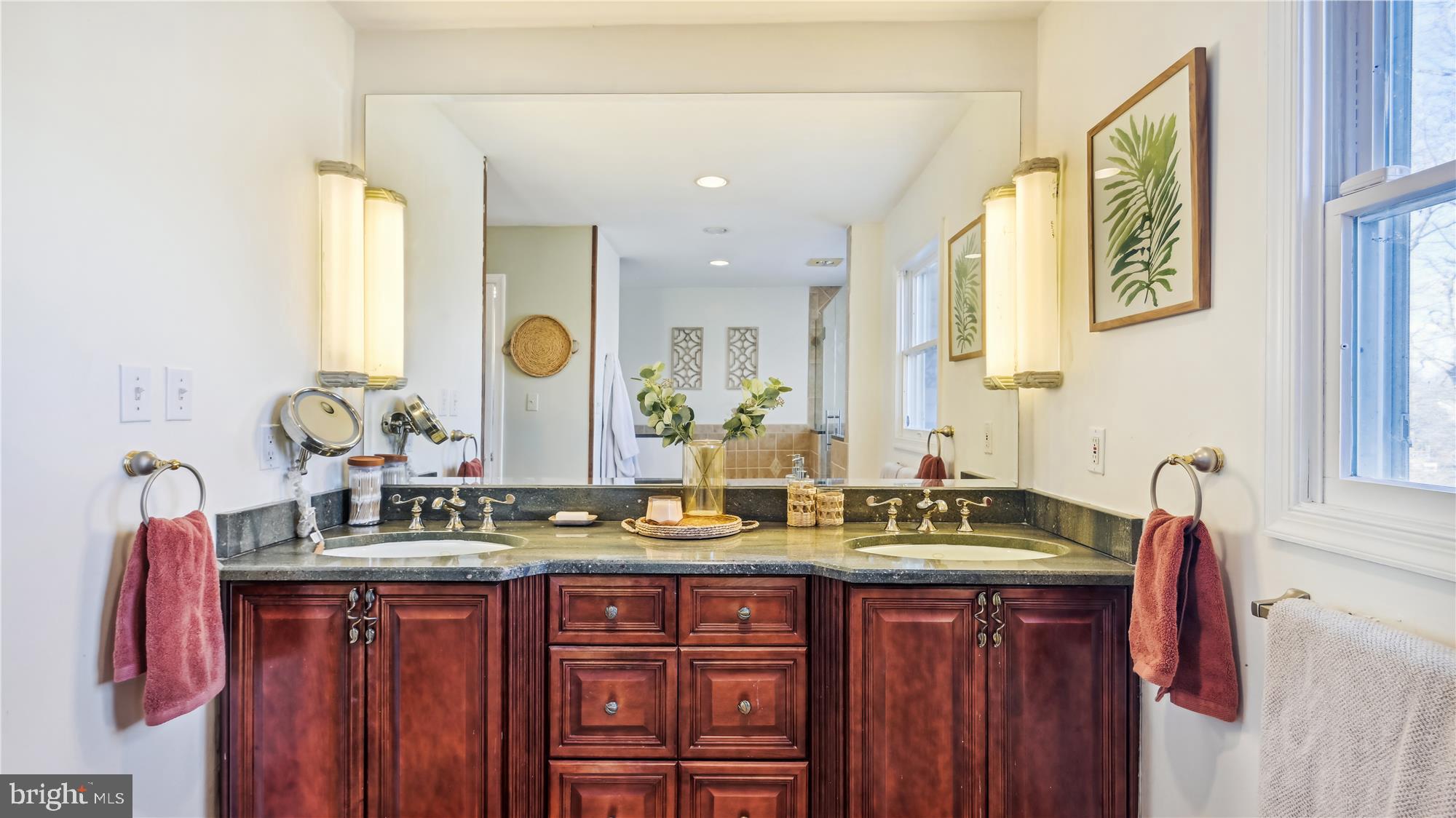 MONTCLAIR - Residential