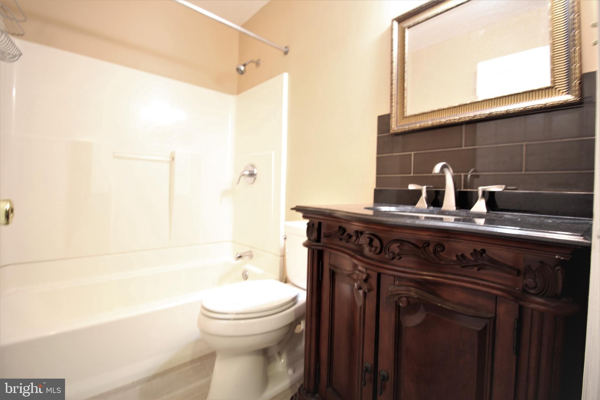 SHANNON STATION - Residential Lease