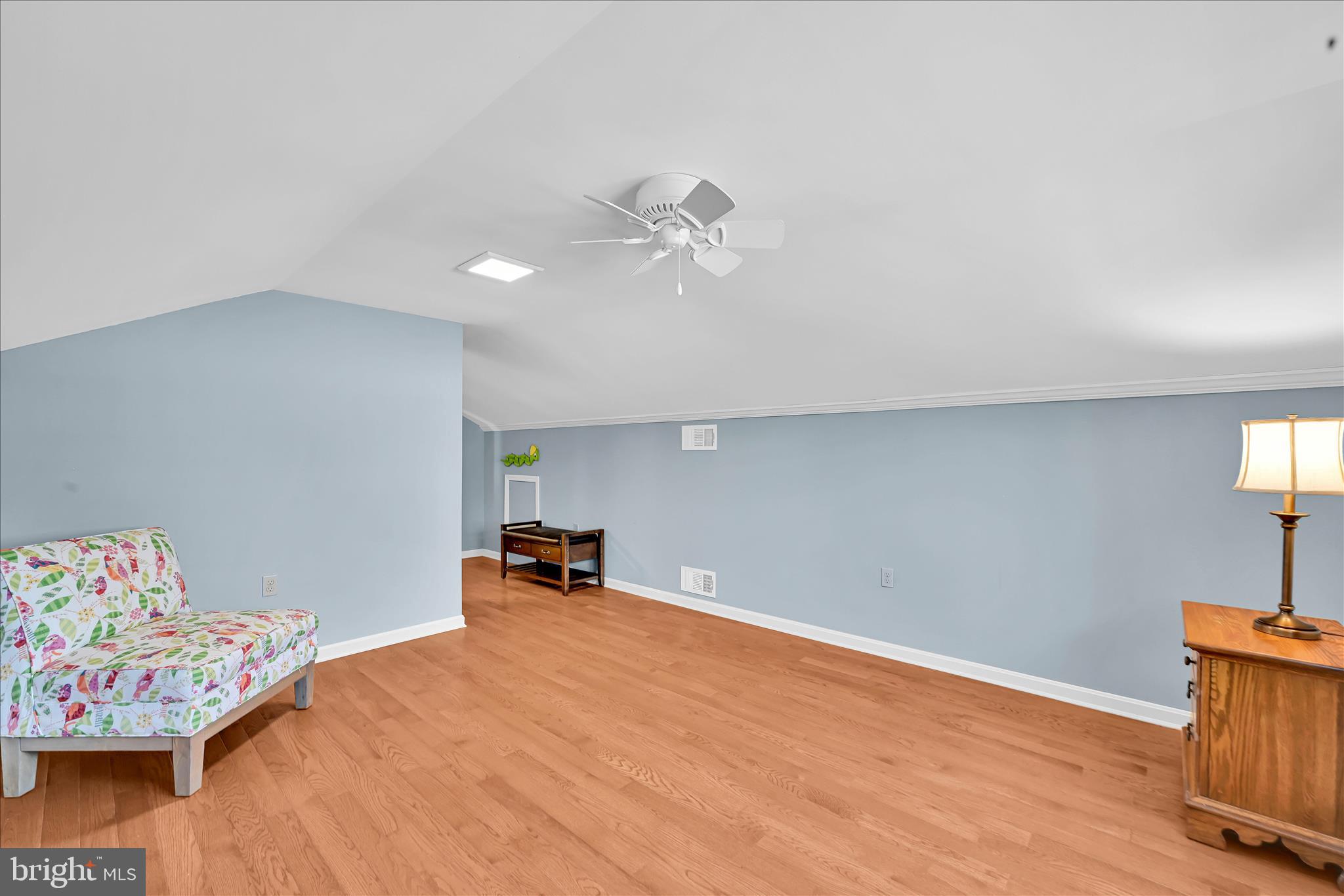 HI VIEW ESTATES - Residential