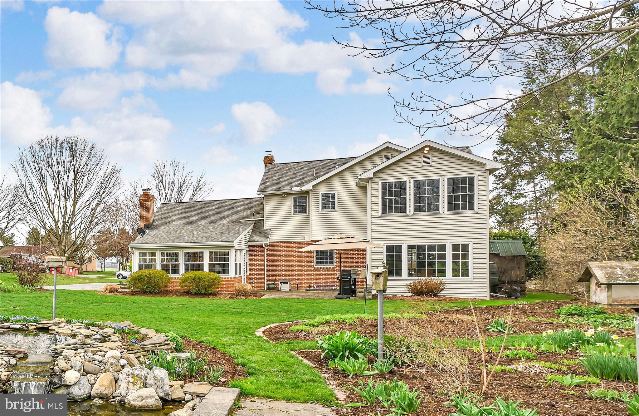 HI VIEW ESTATES - Residential