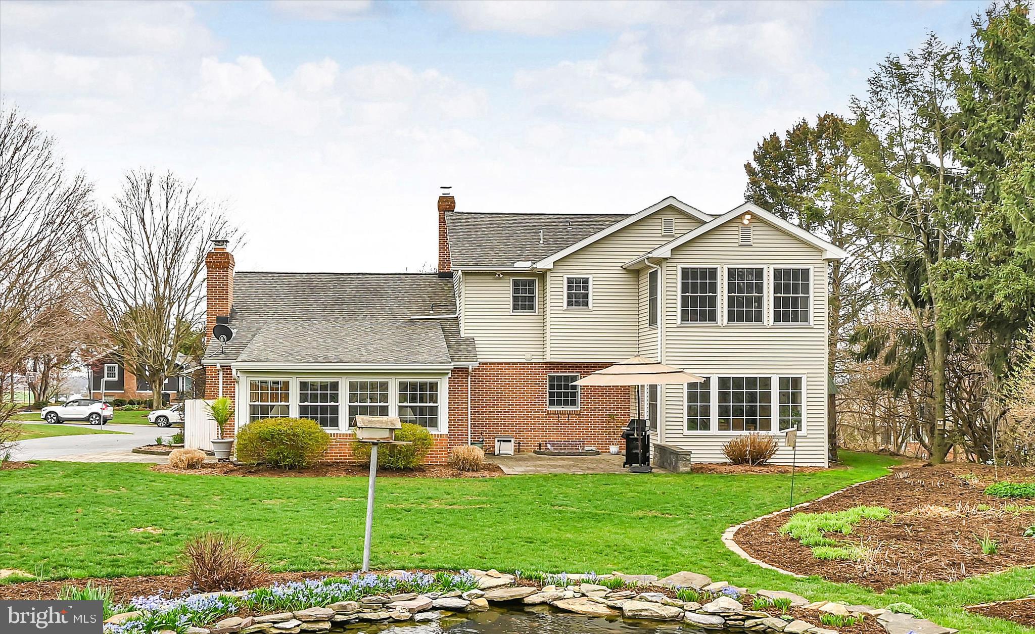 HI VIEW ESTATES - Residential