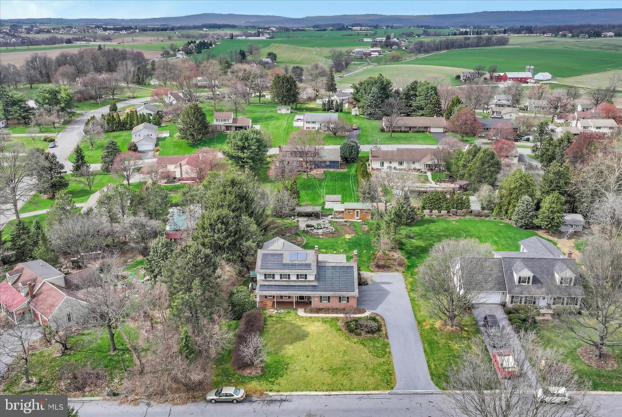 HI VIEW ESTATES - Residential