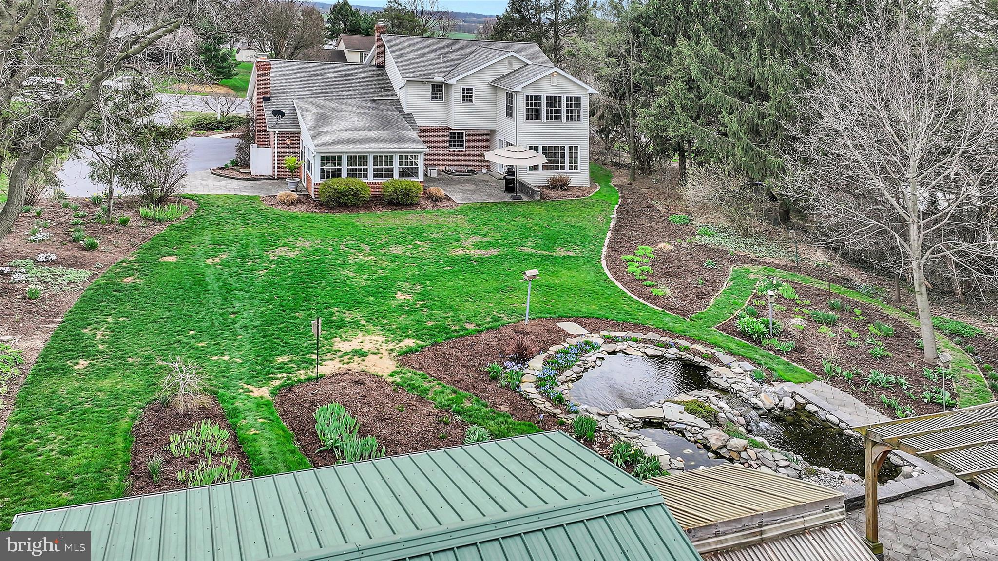 HI VIEW ESTATES - Residential