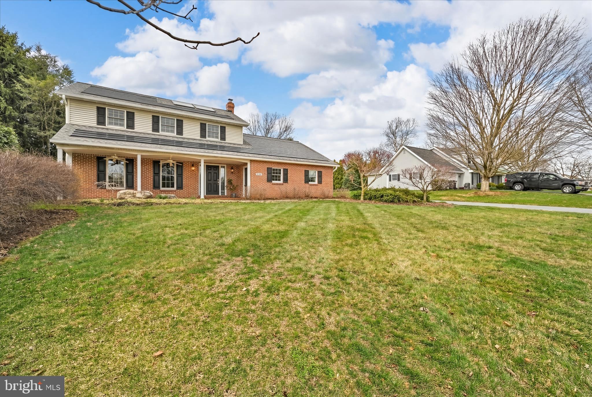 HI VIEW ESTATES - Residential