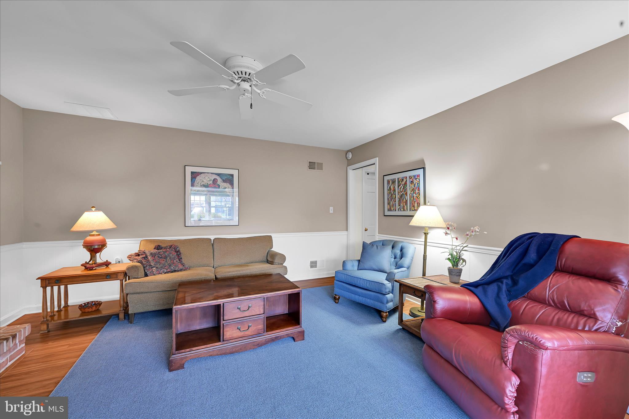 HI VIEW ESTATES - Residential